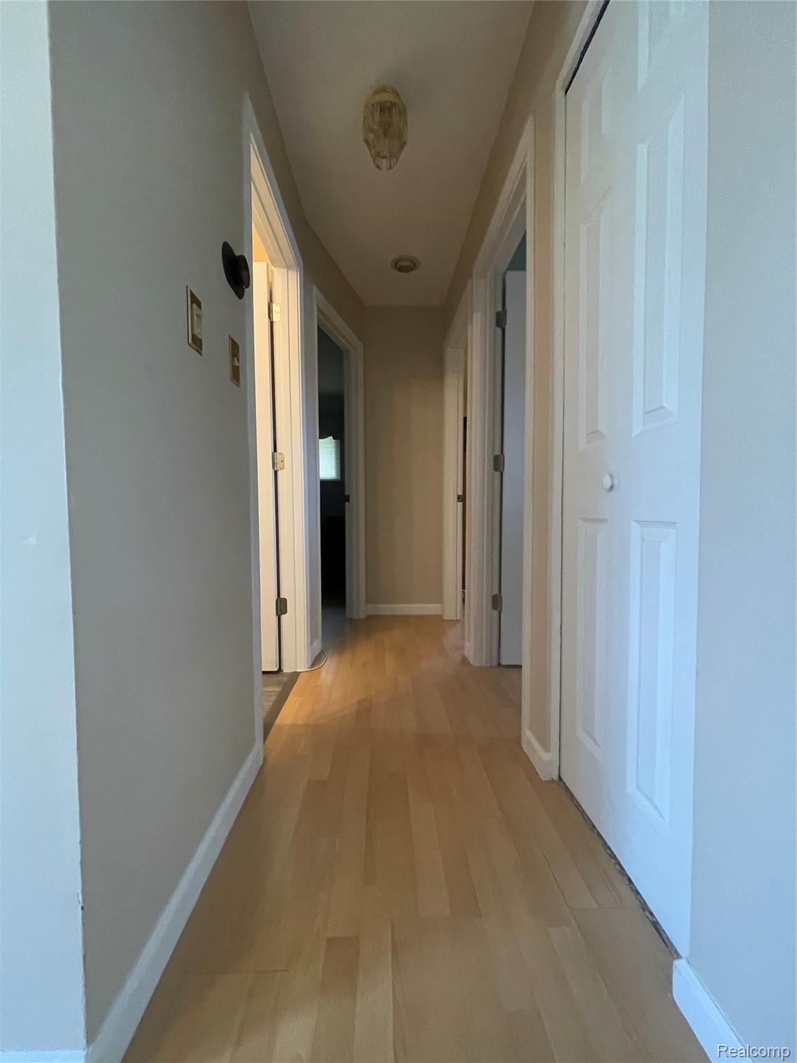 4906 Harding Street Wayne, MI 48184 - Photo 9 of 18 718549E7-042F-495B-96A4-59937527B6F8.jpeg