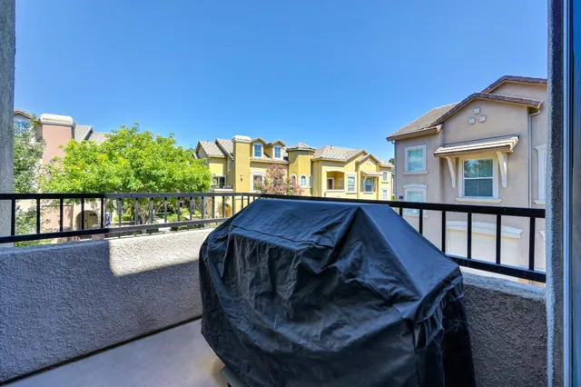$415,000 | 2439 Torino Street, Unit 7, West Sacramento, CA 95691
