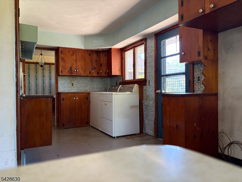 18 Pottersville Road Peapack-Gladstone, NJ 07934 - Photo 9 of 33