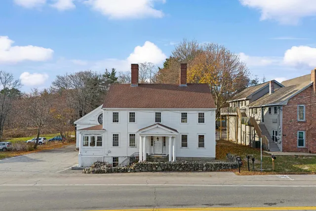 $3,400 | 80 Lafayette Road, Hampton Falls, NH 03844