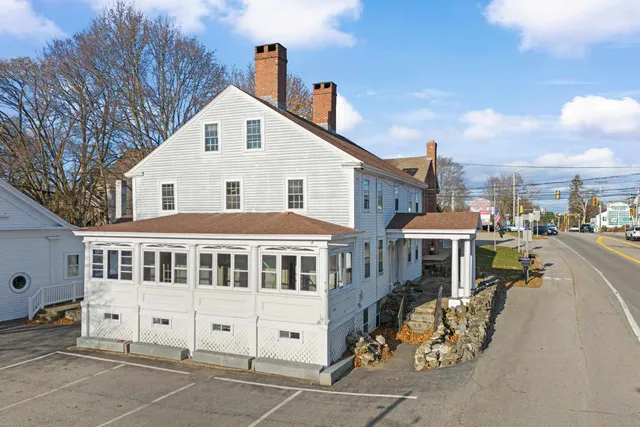 $3,400 | 80 Lafayette Road, Hampton Falls, NH 03844