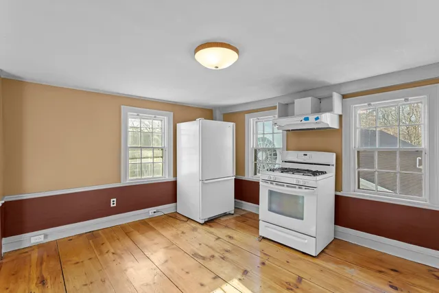 $3,400 | 80 Lafayette Road, Hampton Falls, NH 03844