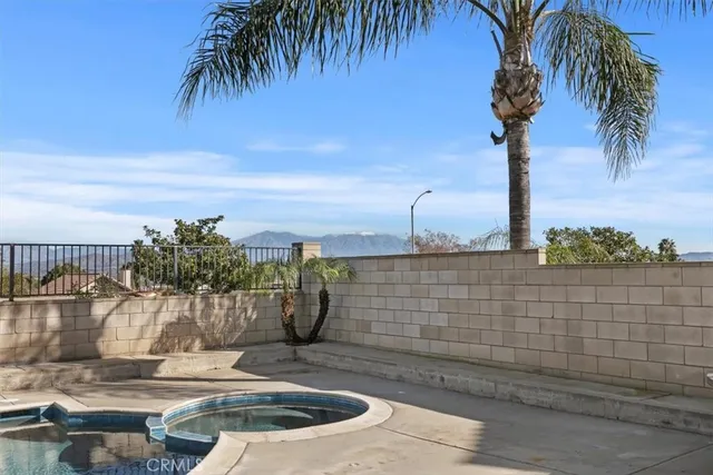 $699,900 | 20628 Mesa Oak Drive, Riverside, CA 92508