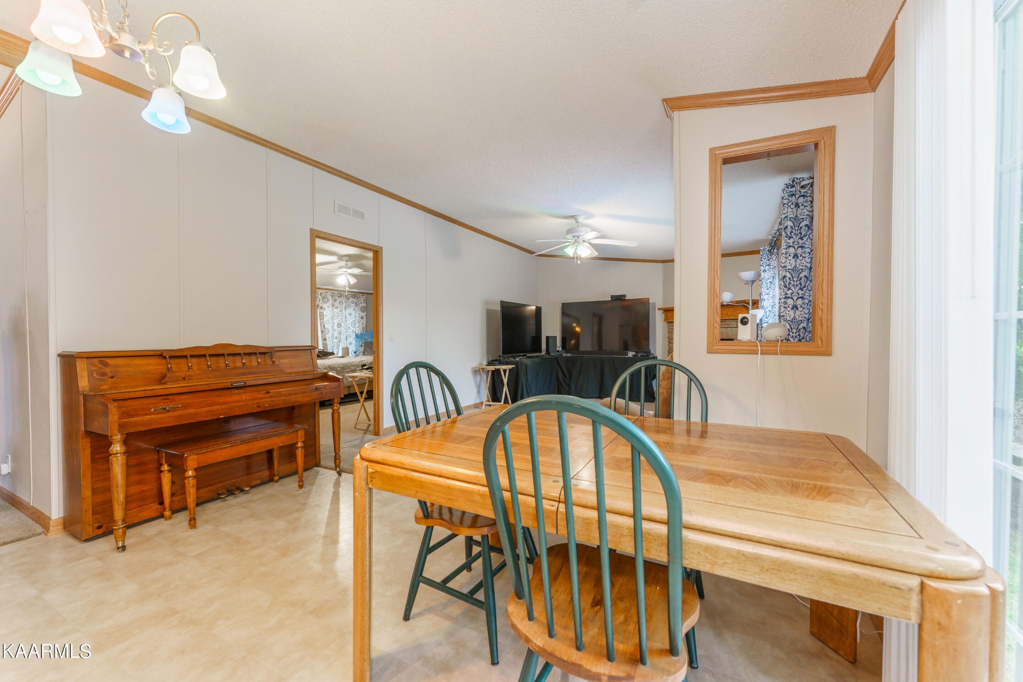 2813 Cedar Bluff Road Sevierville, TN 37876 - Photo 12 of 36 Gallery Image 12