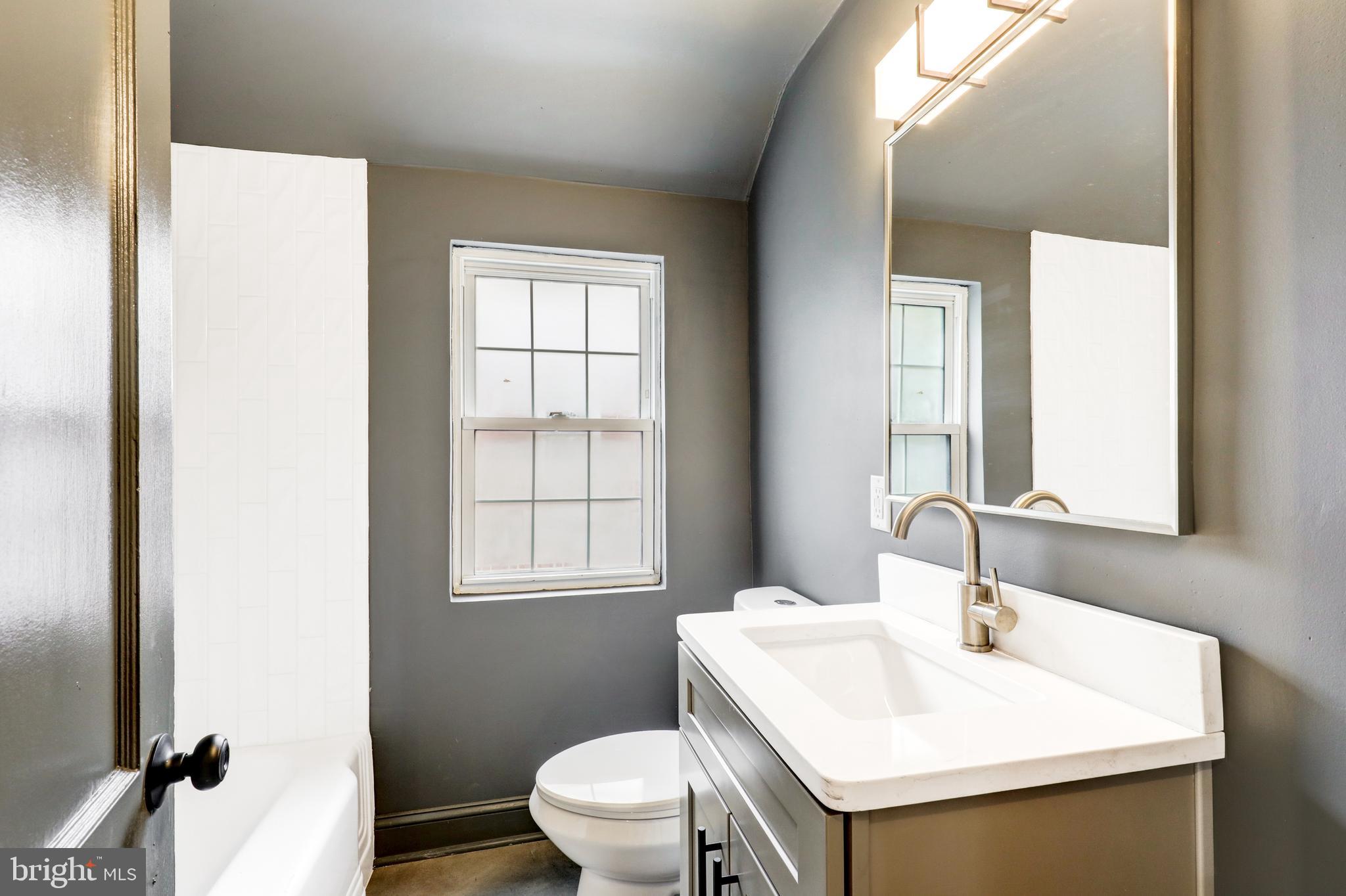 300 Walnut Place Havertown, PA 19083 - Photo 34 of 45