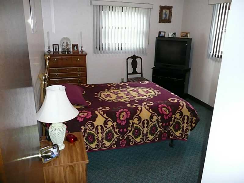 525 Knotty Oak Road Coventry, RI 02816 - Photo 9 of 15 Bedroom.