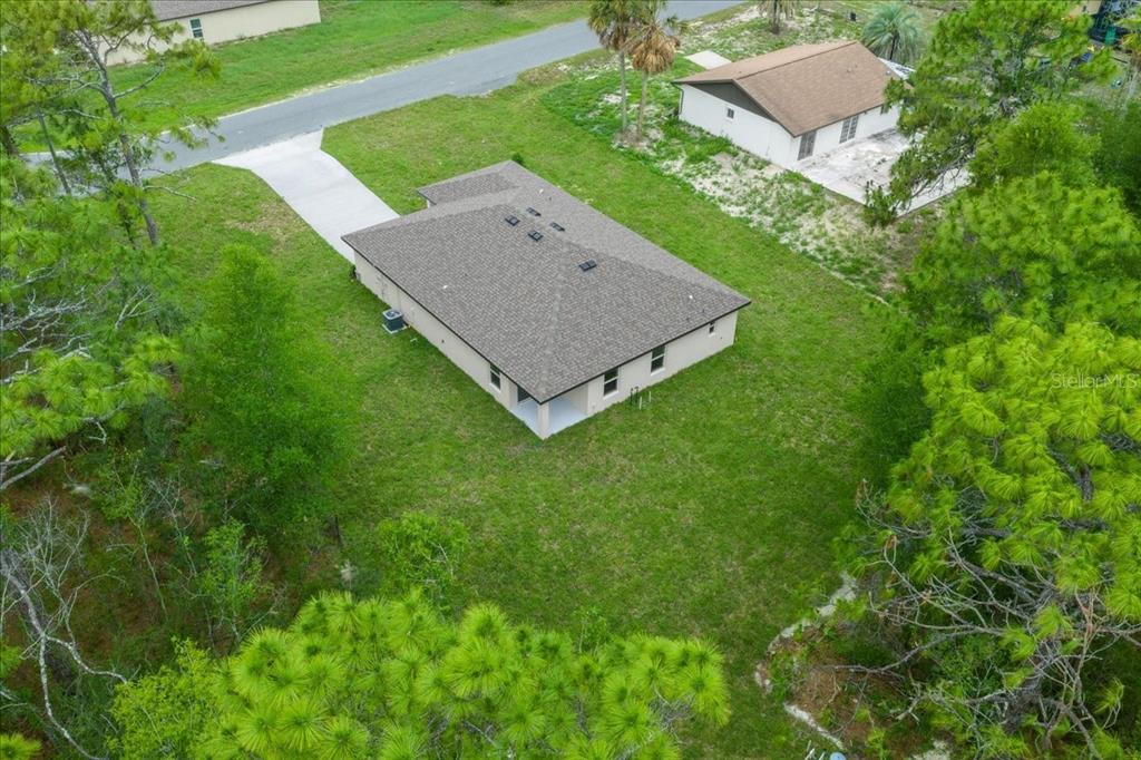 11041 Spoonbill Road Weeki Wachee, FL 34613 - Photo 5 of 26 Gallery Image 5