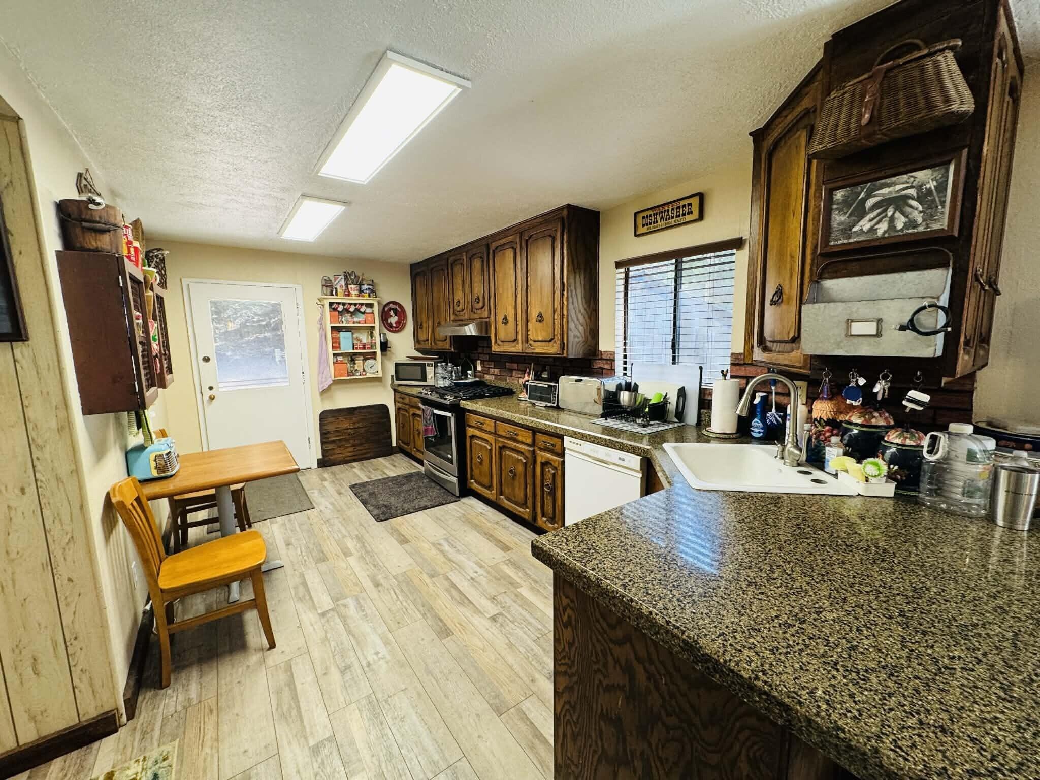 7556 Red Eagle Road Shingletown, CA 96088 - Photo 18 of 39 32