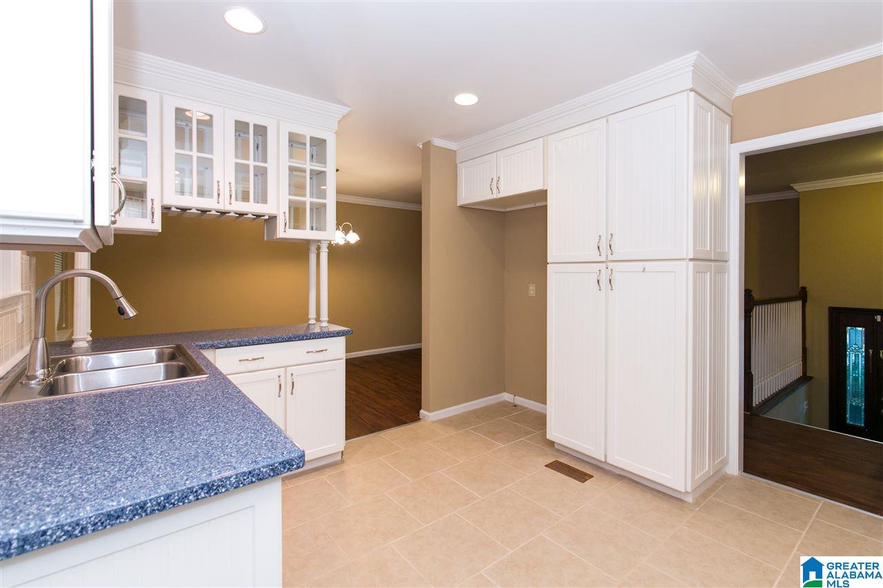 1074 Sunhill Road Northwest Birmingham, AL 35215 - Photo 15 of 39