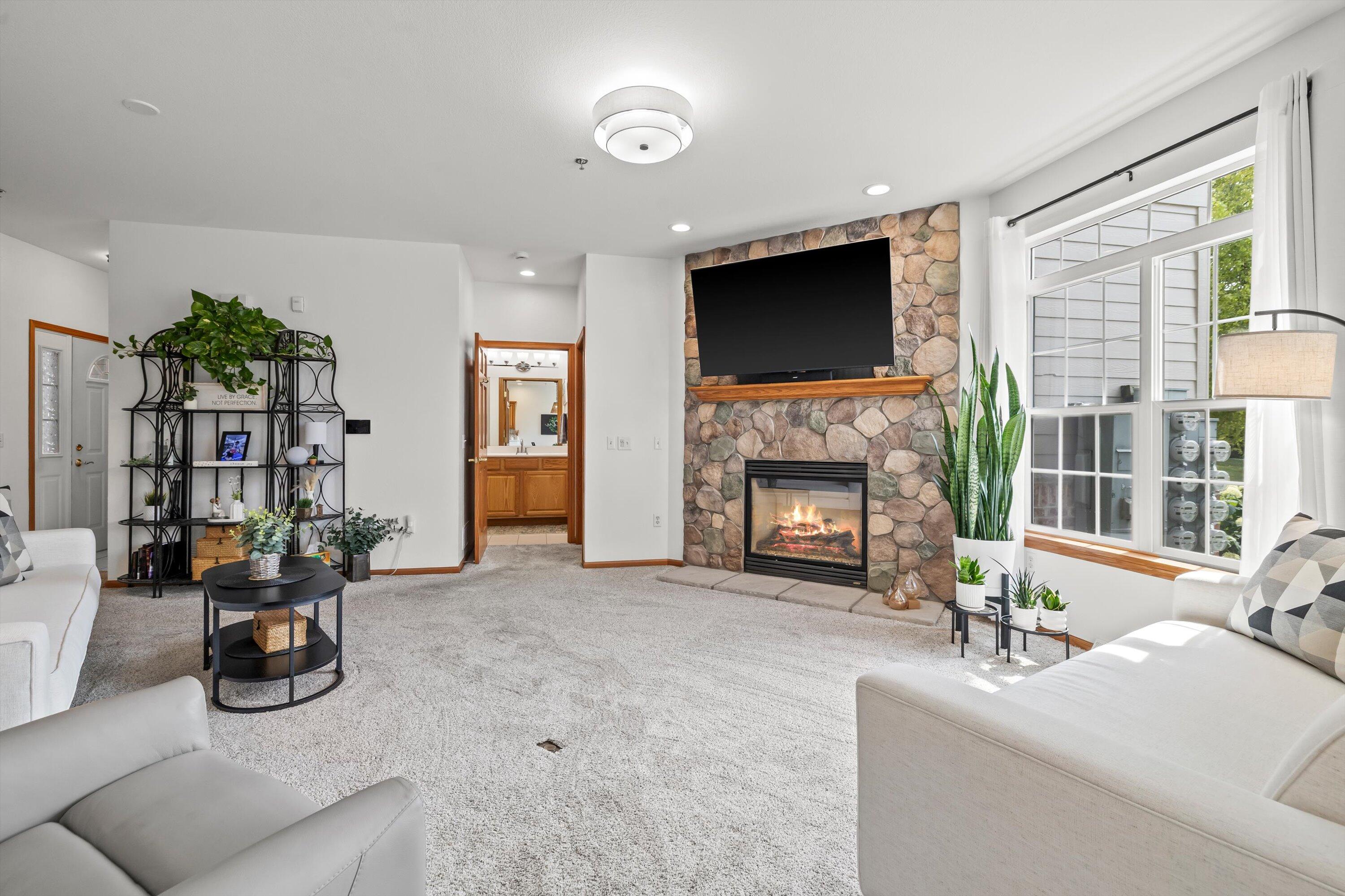 6300 44th Street, Unit 125 Somers, WI 53144 - Photo 5 of 40 Living Room