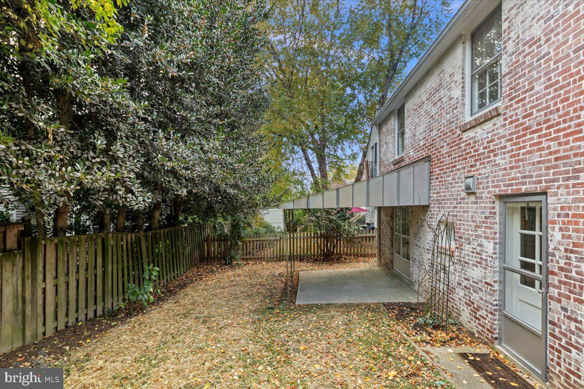 1606 North Springwood Drive Silver Spring, MD 20910 - Photo 33 of 36 a view of a house with a garden