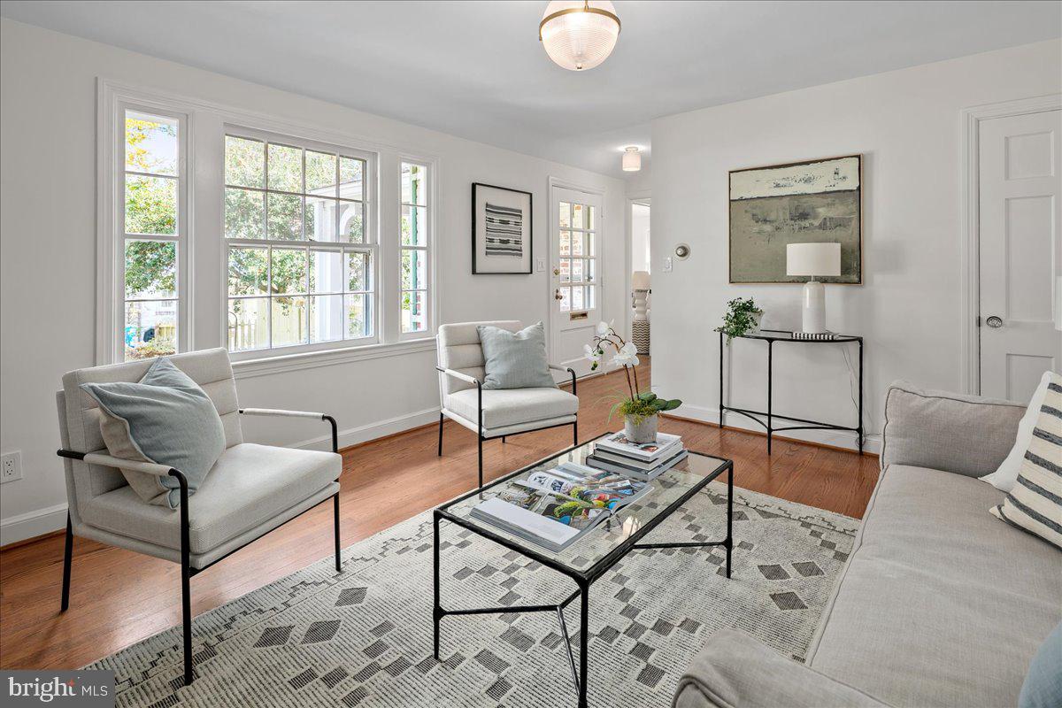 1606 North Springwood Drive Silver Spring, MD 20910 - Photo 9 of 36 a living room with furniture and a window