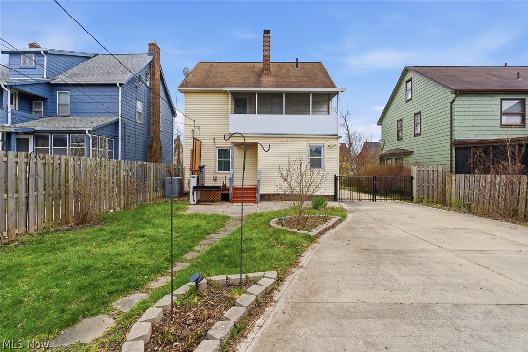 3577 Cedarbrook Road Cleveland, OH 44118 - Photo 37 of 50