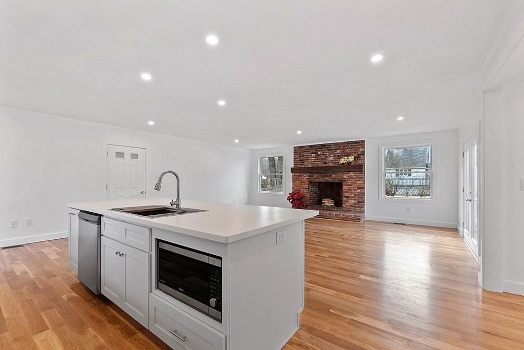 6 Hy Road Westminster, MA 01473 - Photo 9 of 38 Gallery Image 9