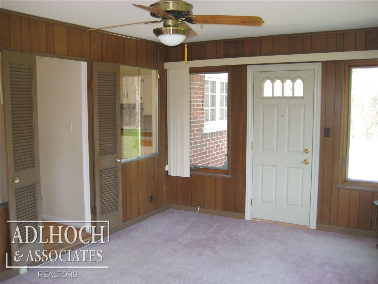 1300 North Renaud Road Grosse Pointe Woods, MI 48236 - Photo 8 of 14
