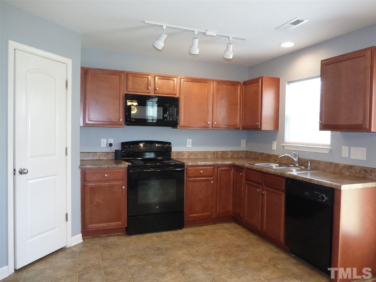 4833 Quarryman Road Raleigh, NC 27610 - Photo 7 of 25 Gallery Image 7