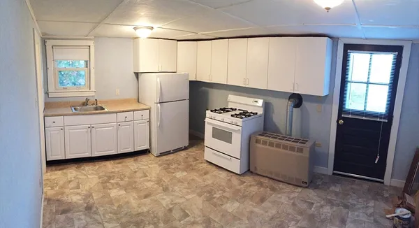 $410,000 | 160 Wanoosnoc Road, Fitchburg, MA 01420