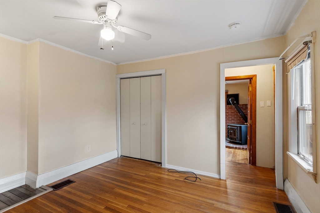 160 Wanoosnoc Road Fitchburg, MA 01420 - Photo 8 of 22