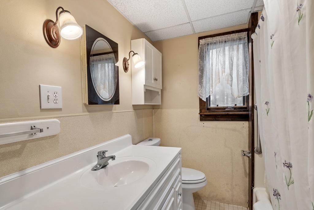 160 Wanoosnoc Road Fitchburg, MA 01420 - Photo 9 of 22