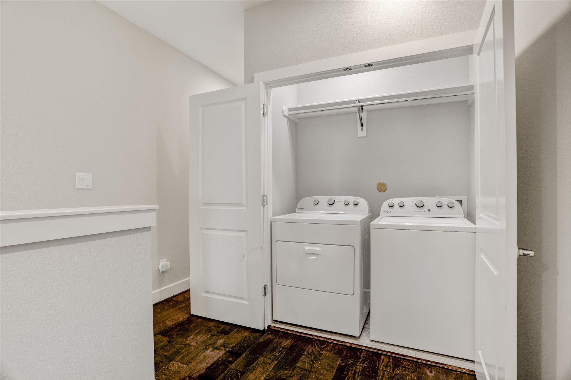 2413 Chapman Street Houston, TX 77009 - Photo 15 of 18 a utility room with dryer and washer