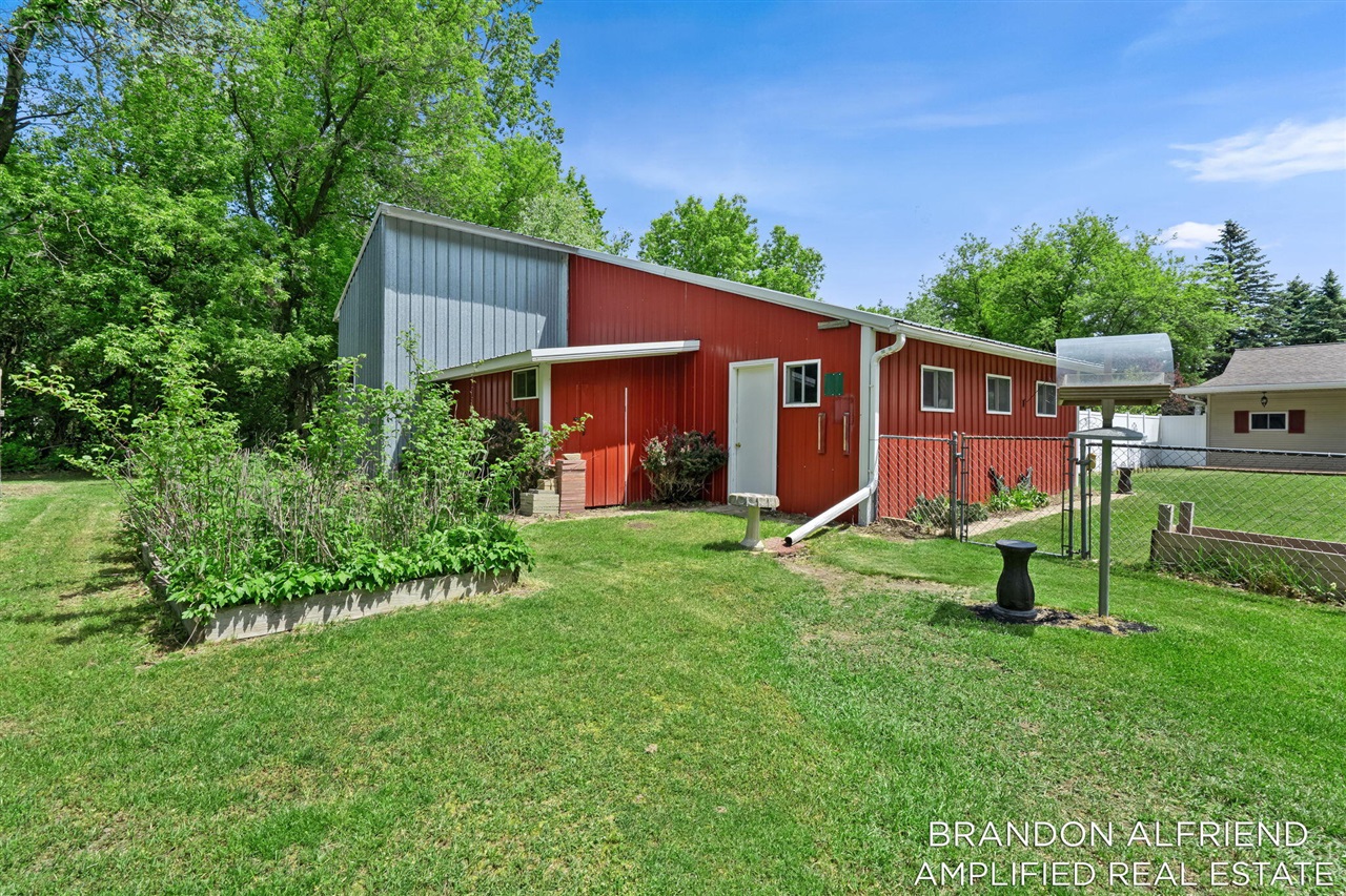 10226 Southwest Greenville Road Greenville, MI 48838 - Photo 46 of 62