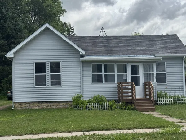 $185,900 | 449 13th Street, Red Wing, MN 55066