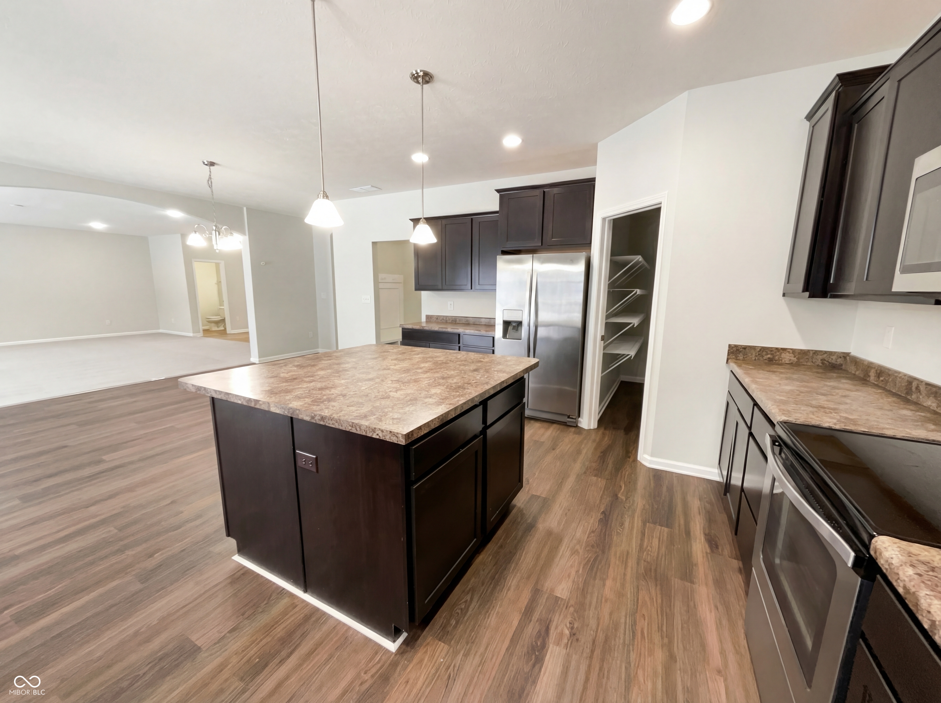 8664 Cardiff Court Avon, IN 46123 - Photo 9 of 21