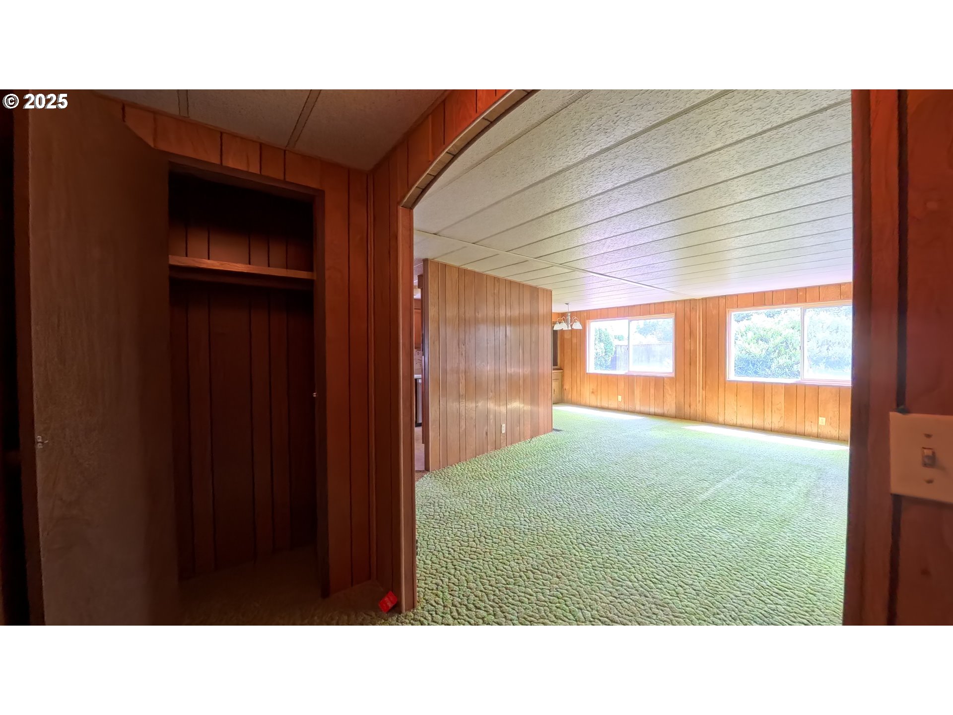 5510 Windsor Island Road North Keizer, OR 97303 - Photo 19 of 35 a black and white photo of a house