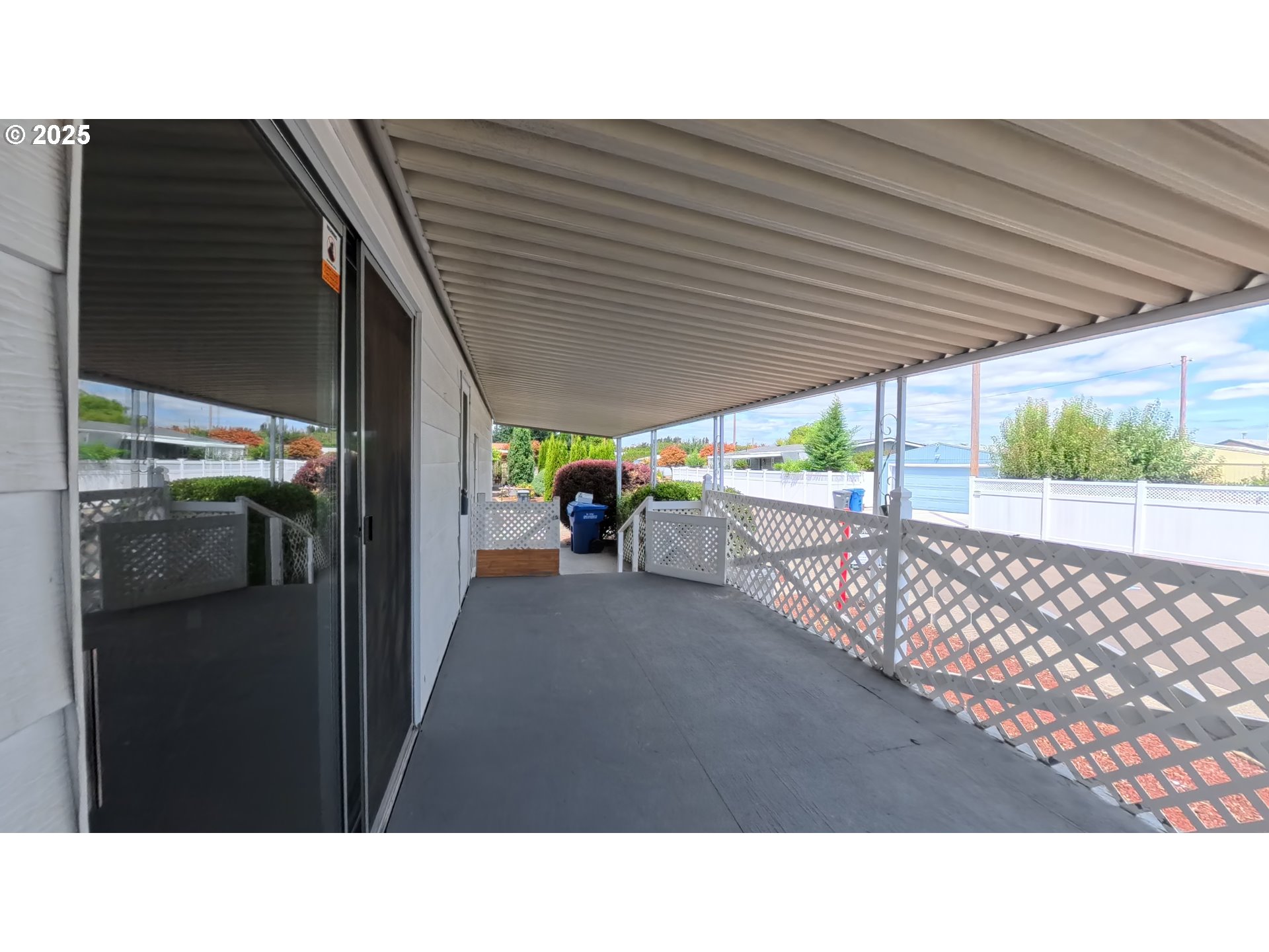 5510 Windsor Island Road North Keizer, OR 97303 - Photo 32 of 35 a black and white photo of a house