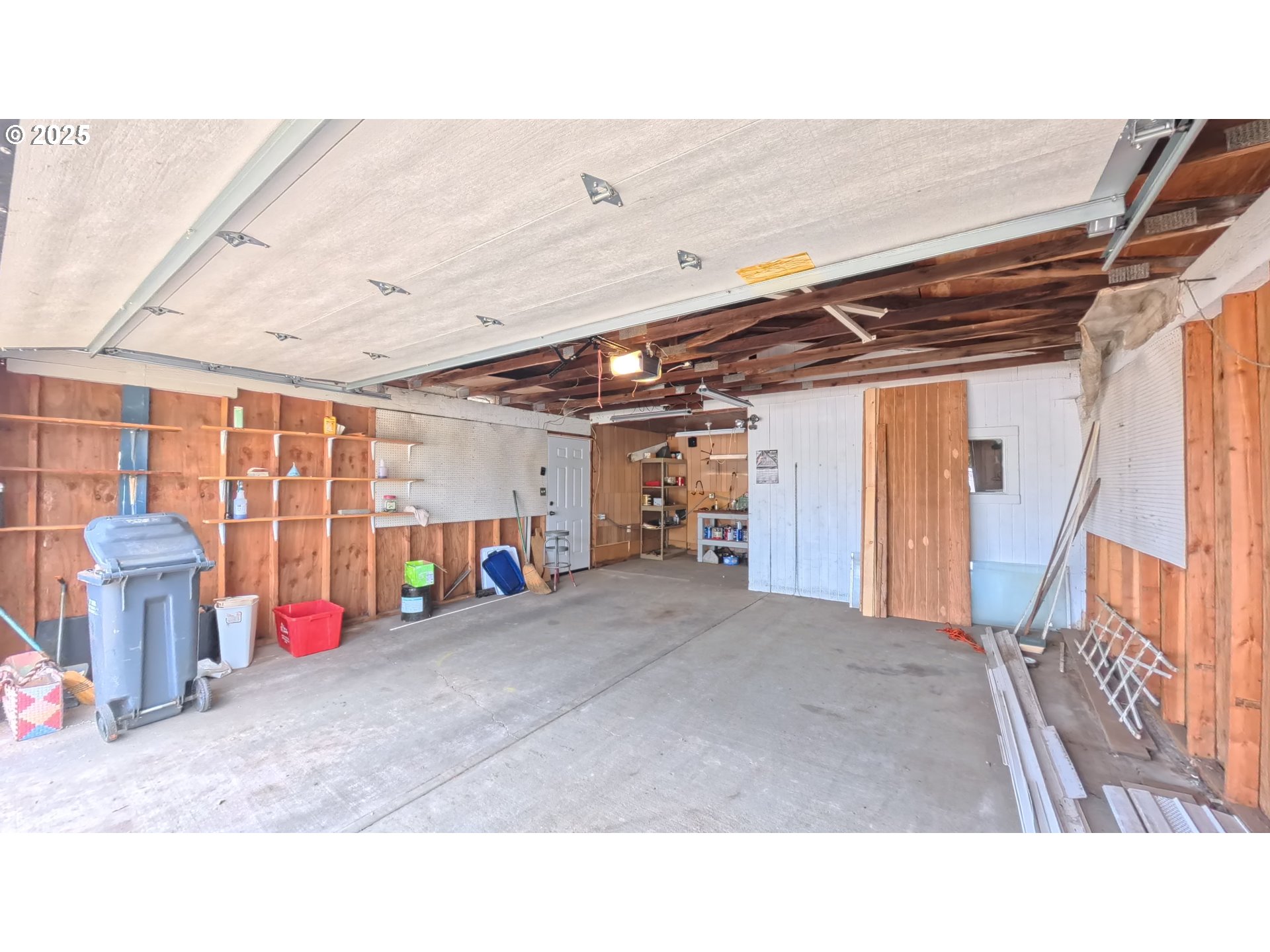 5510 Windsor Island Road North Keizer, OR 97303 - Photo 34 of 35 a black and white photo of a room