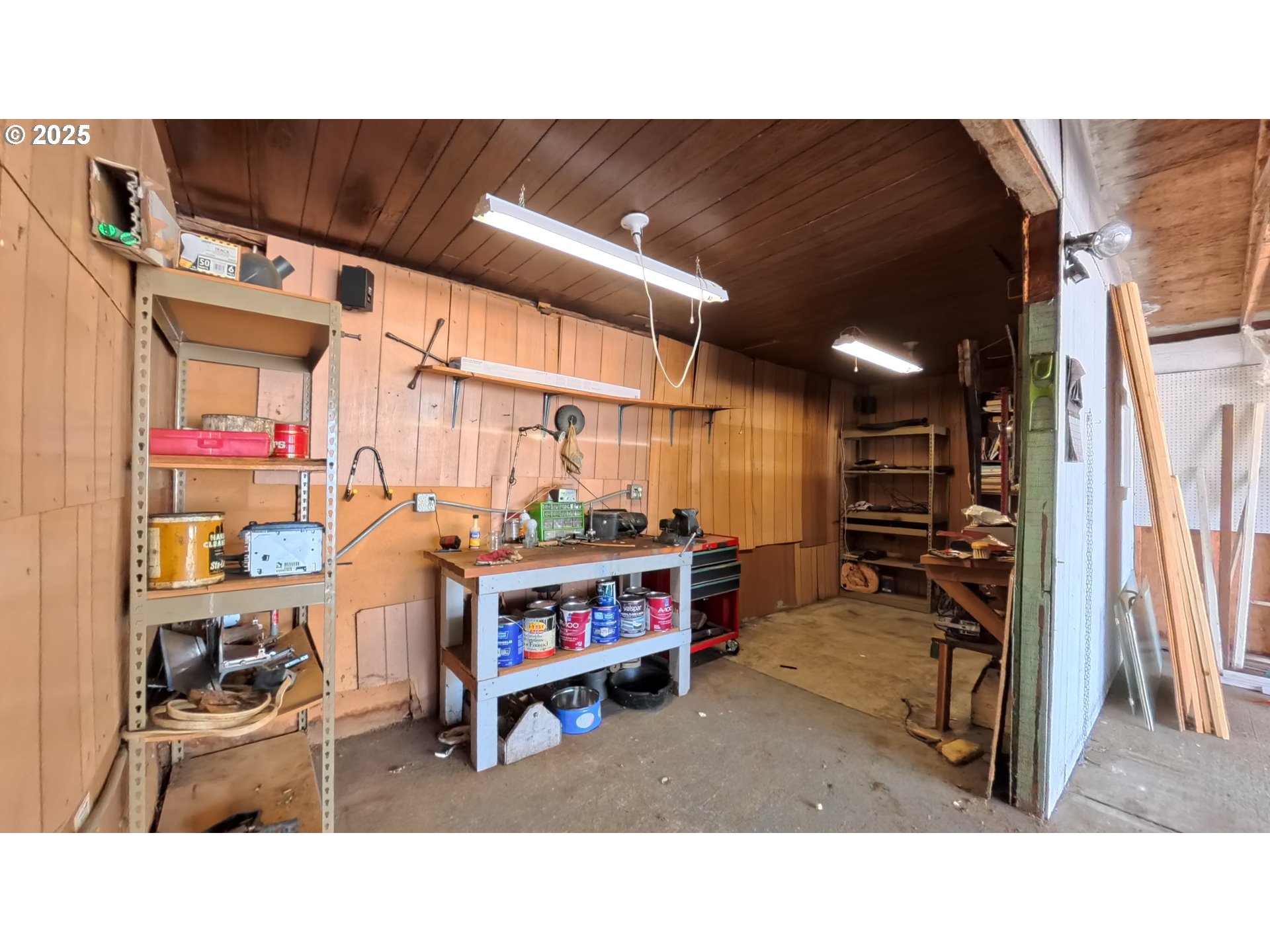 5510 Windsor Island Road North Keizer, OR 97303 - Photo 35 of 35 a room