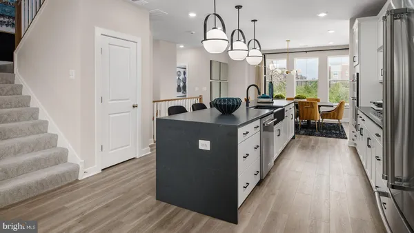 $729,990 | 904 Cloongee Terrace, Sterling, VA 20166