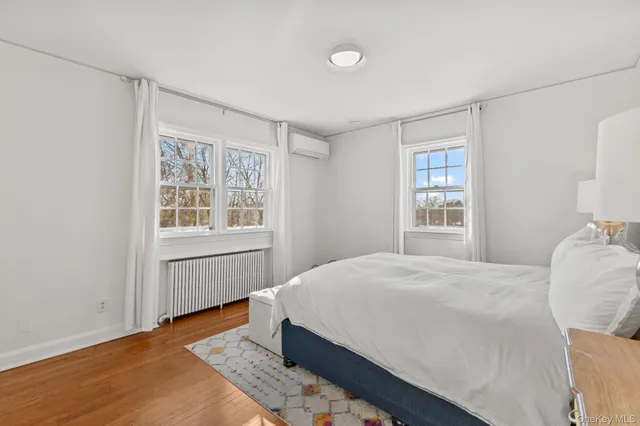 $1,095,000 | 55 Edgewood Avenue, Larchmont, NY 10538