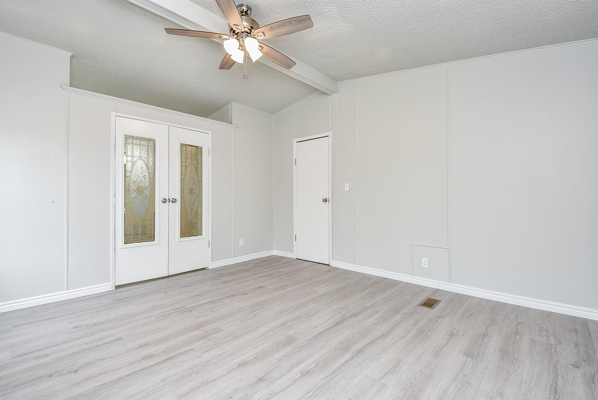 12754 Roy Harris Loop Conroe, TX 77306 - Photo 15 of 27
