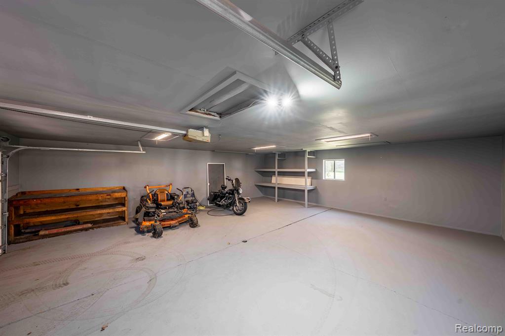 10418 Linden Road Grand Blanc, MI 48439 - Photo 40 of 43 Gallery Image 40