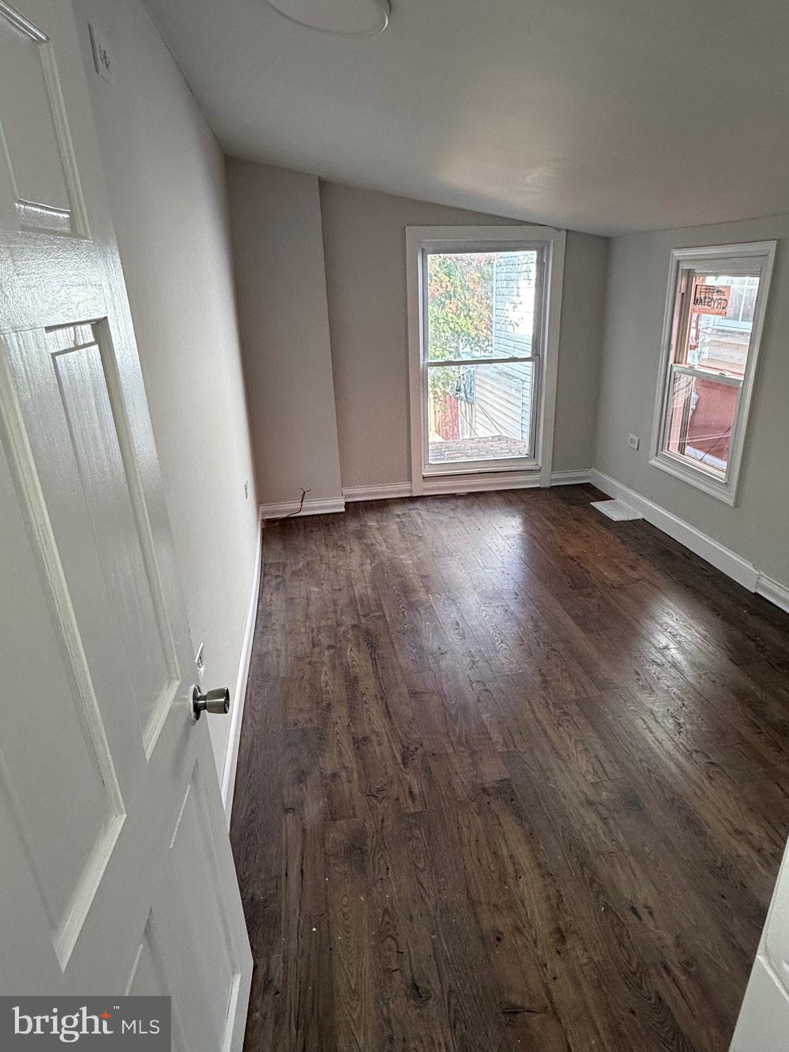 338 Cedar Street Reading, PA 19601 - Photo 4 of 8