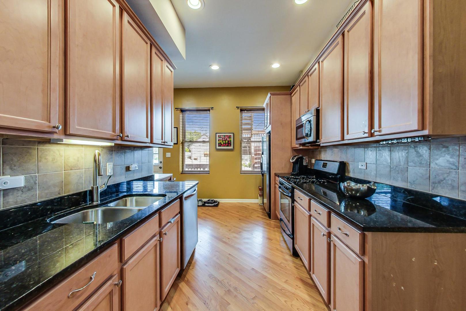 3151 South Racine Avenue, Unit 2 Chicago, IL 60608 - Photo 12 of 20