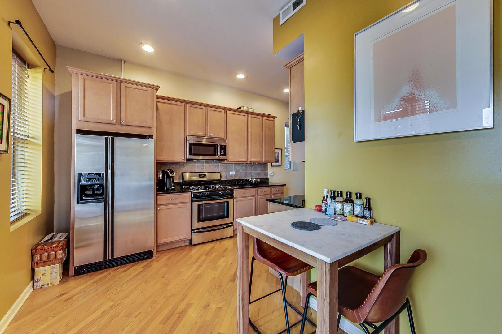 3151 South Racine Avenue, Unit 2 Chicago, IL 60608 - Photo 14 of 20