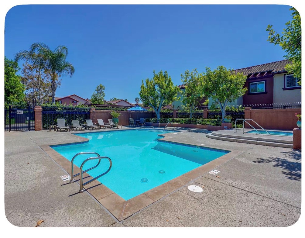 34 Rosa, Unit 3 Rancho Santa Margarita, CA 92688 - Photo 22 of 28 Gallery Image 22