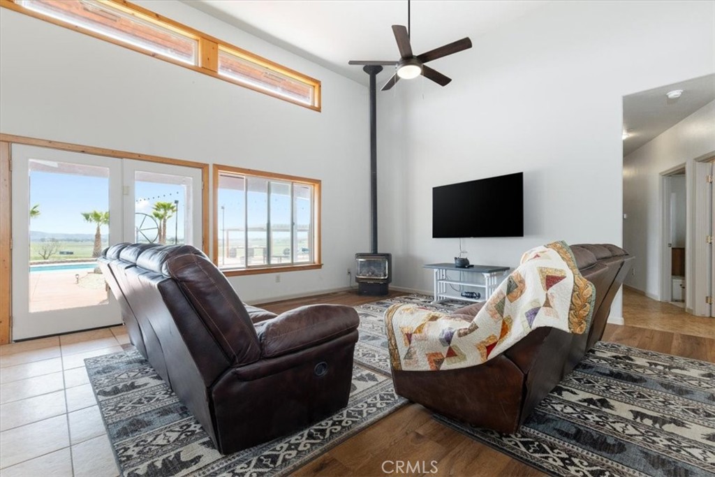 67911 Jolon Road Lockwood, CA 93932 - Photo 11 of 29 a living room with furniture and a flat screen tv
