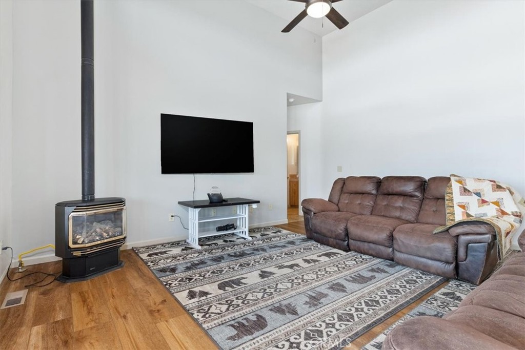 67911 Jolon Road Lockwood, CA 93932 - Photo 12 of 29 a living room with furniture and a flat screen tv