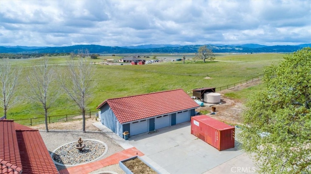 67911 Jolon Road Lockwood, CA 93932 - Photo 29 of 29 a view of a terrace with chairs