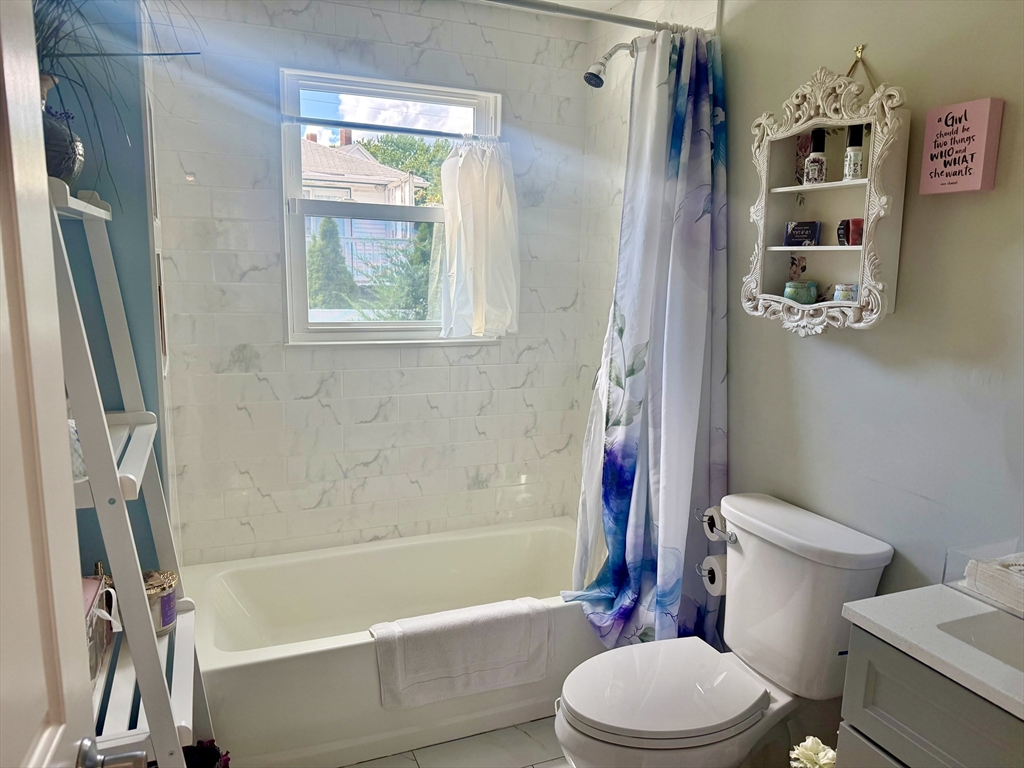 1061 Trapelo Road Waltham, MA 02451 - Photo 7 of 9 Gallery Image 7