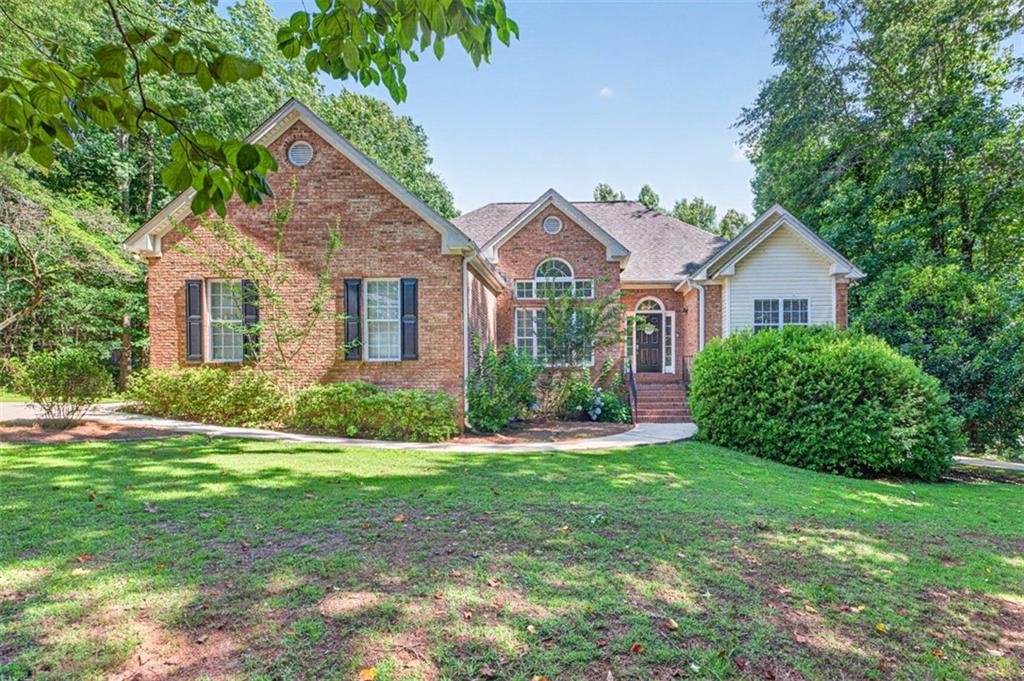 323 Oconee Lane Commerce, GA 30529 - Photo 8 of 86