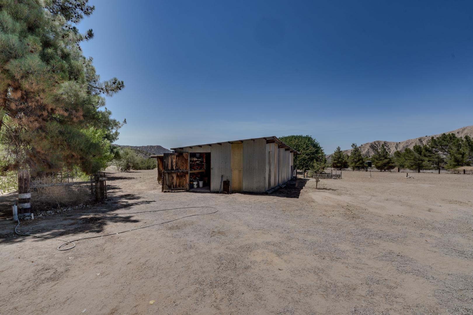 4160 Quatal Canyon Road Maricopa, CA 93252 - Photo 17 of 31 Work Shop