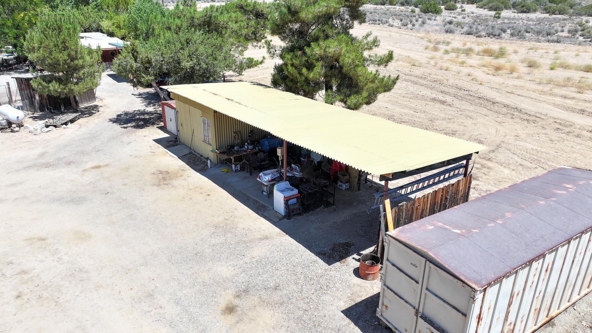 4160 Quatal Canyon Road Maricopa, CA 93252 - Photo 26 of 31 Tractor Barn