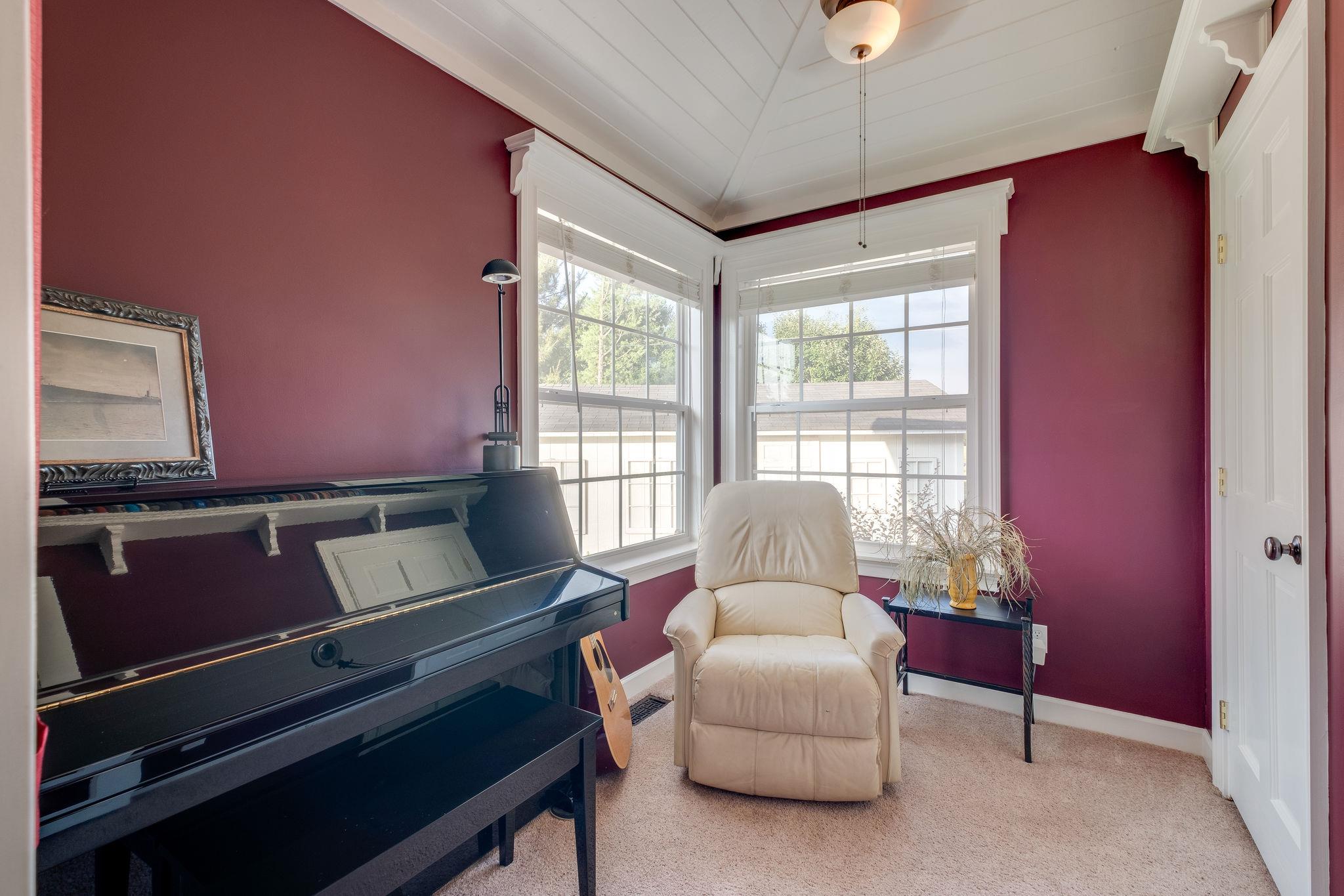 4524 South Carothers Road Franklin, TN 37064 - Photo 15 of 30 FLEXIBLE-USE room off Sunroom, ideal as music, home study/office space.