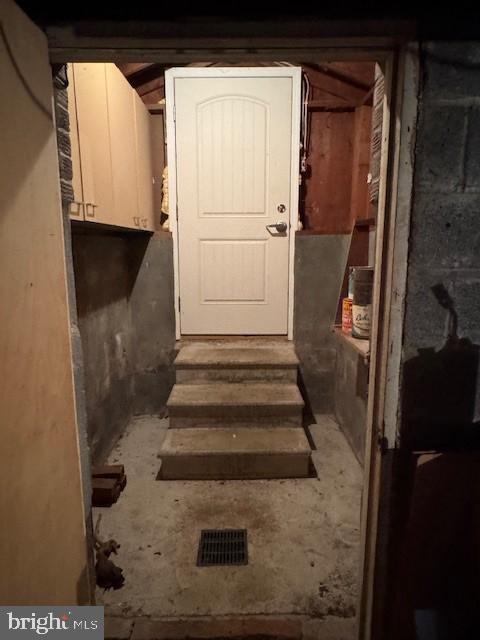 305 Kresson Road Voorhees, NJ 08043 - Photo 28 of 37 a view of entryway