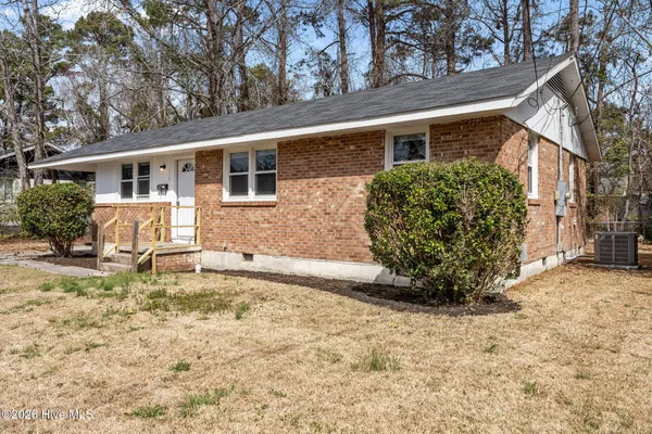 $195,000 | 117 Kitt Drive, Jacksonville, NC 28540