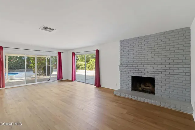 $5,000 | 217 Smoke Tree Avenue, Oak Park, CA 91377